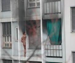 http://fernandod.com.br/images/textos/HOMEM TENTA FUGIR PELADO.jpg